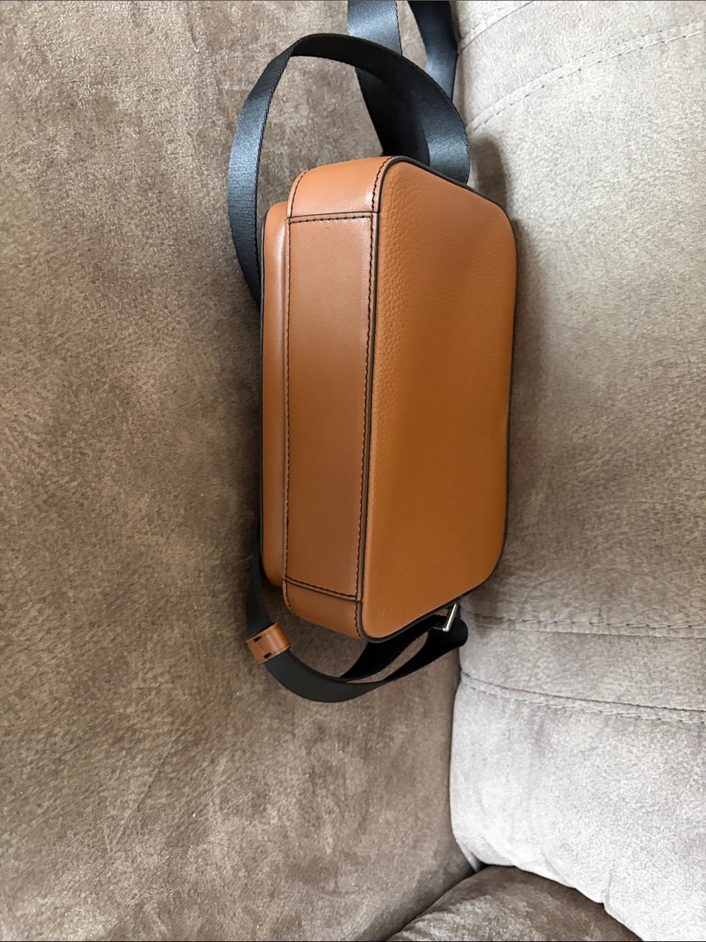 Michael Kors Tan Leather Crossbody with Black Strap - Picture 3 of 8